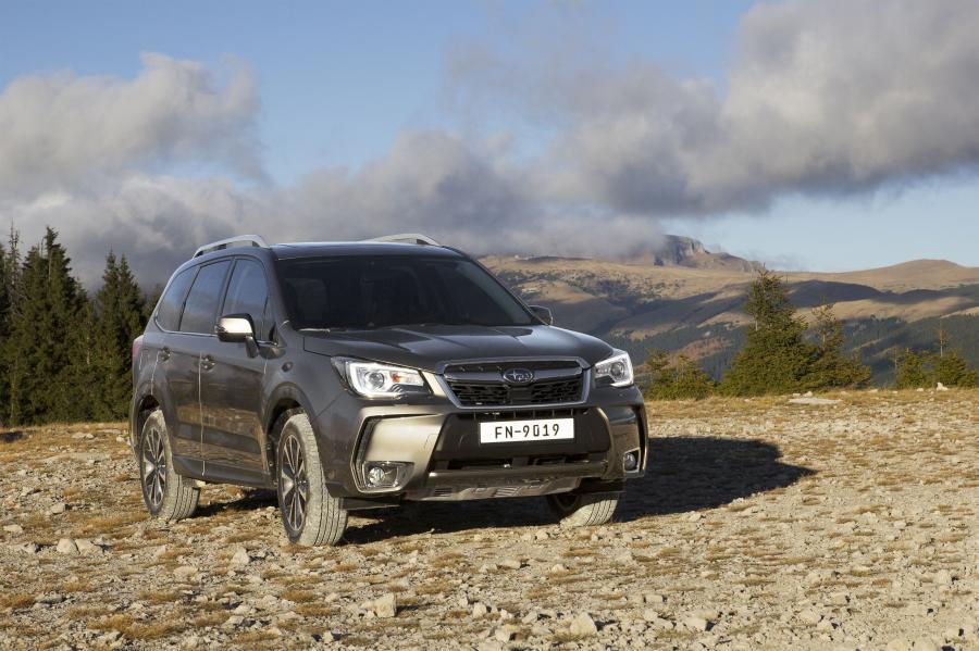  Subaru Forester 2.0XT 2016 года  (фото 8 из 30)